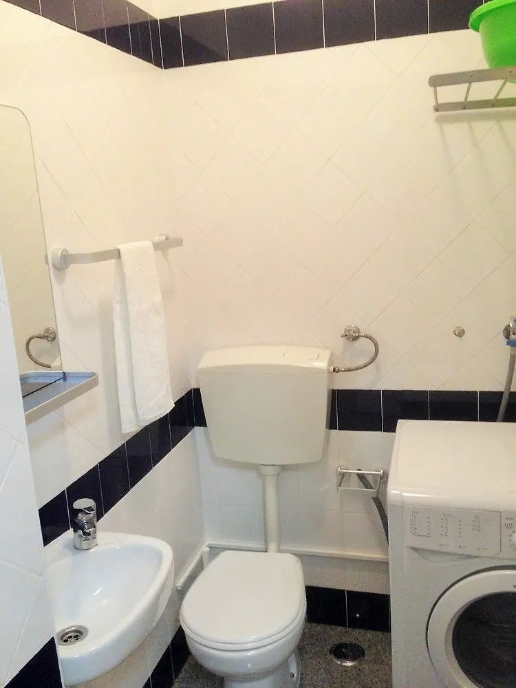 Discovery Apartment Estrela Lisbon