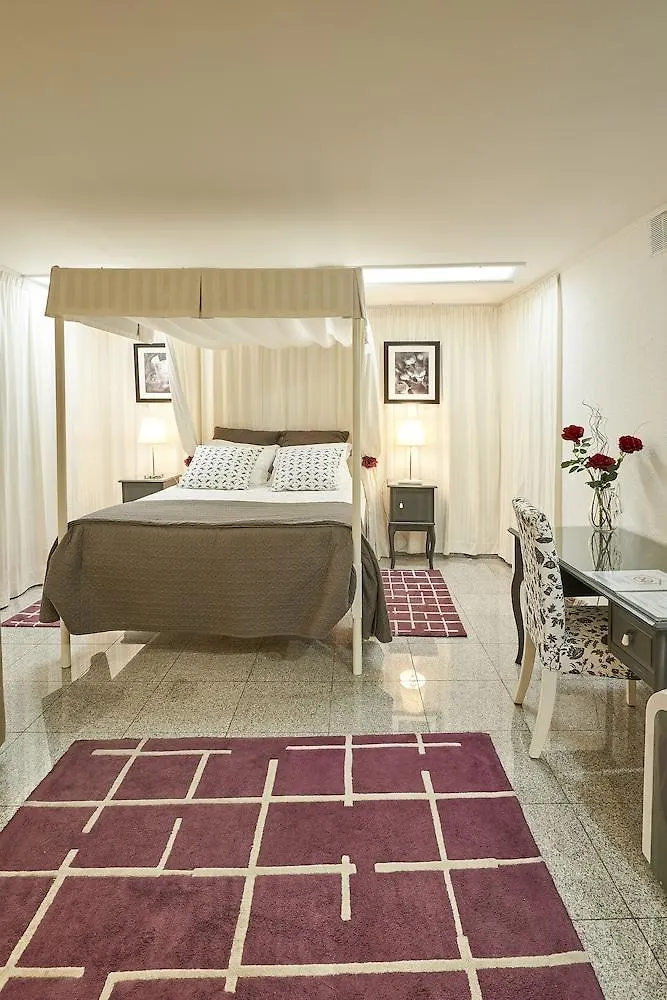 Discovery Apartment Estrela Lisbon Hotel