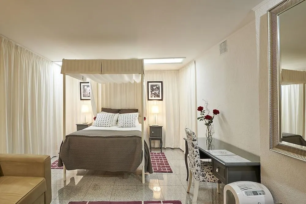 Discovery Apartment Estrela Lisboa 3*,  Portekiz